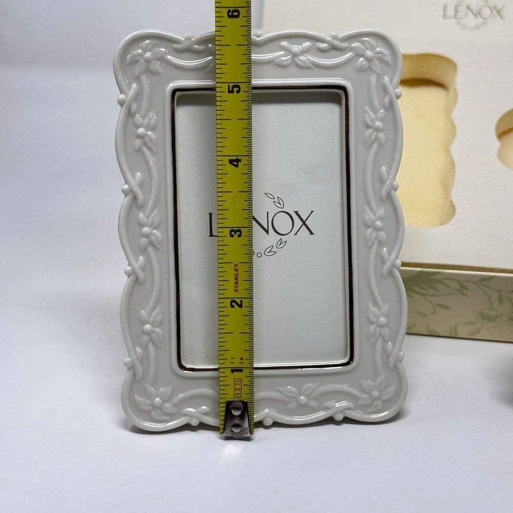 Lenox Cottagecore Picture Frame Set NIB White Porcelain Floral Rose 4x6 & Round